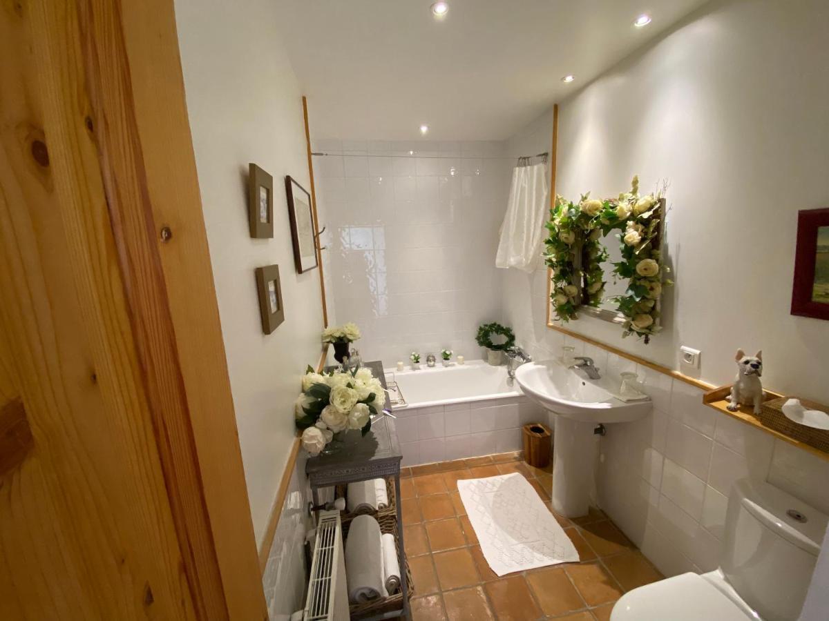 La Ferme De Gigognan Bed & Breakfast Avignon Exterior foto