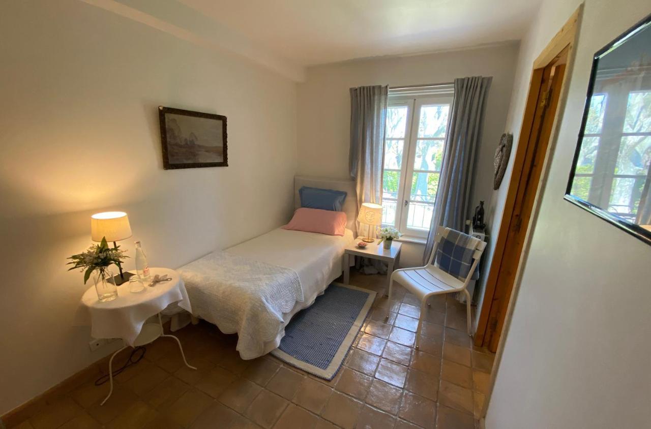 La Ferme De Gigognan Bed & Breakfast Avignon Exterior foto