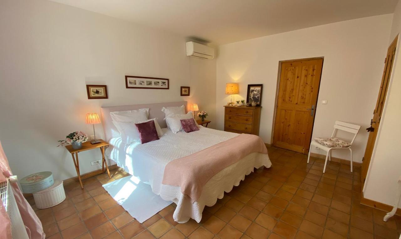 La Ferme De Gigognan Bed & Breakfast Avignon Exterior foto